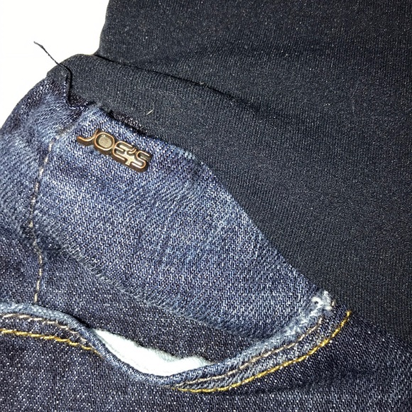 Joe”s maternity Jeans - Picture 4 of 9